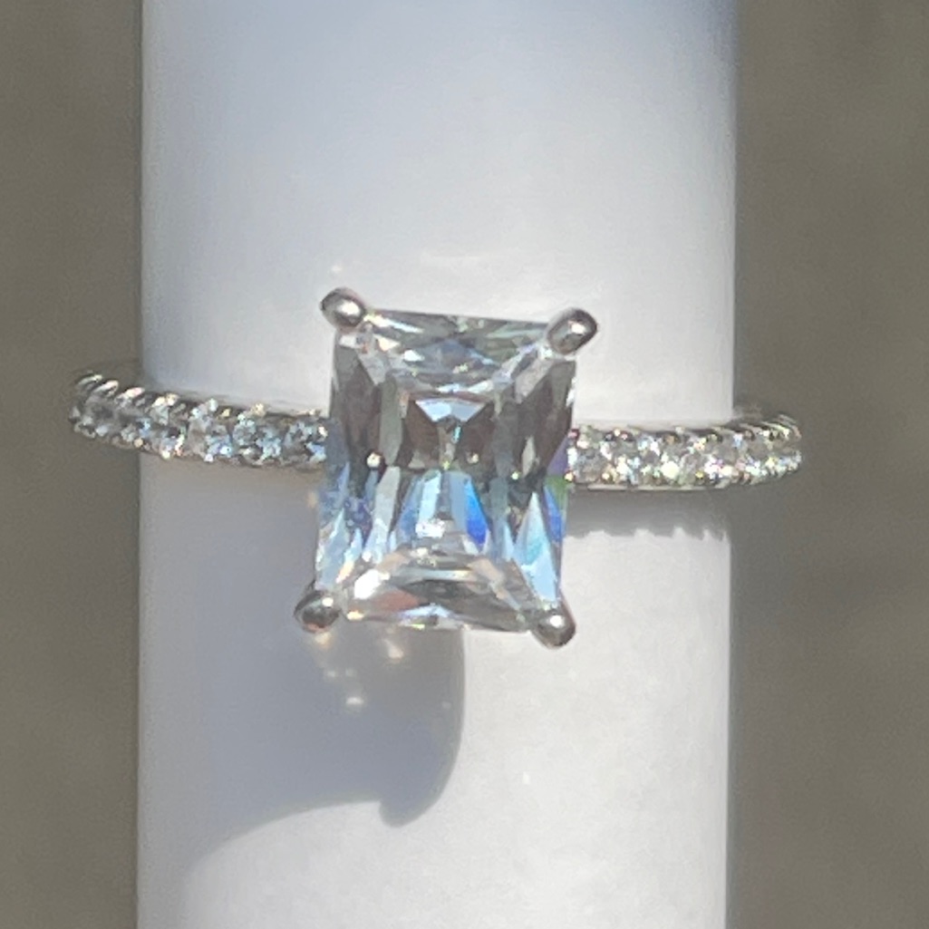 Diamonique Diamond Engagement Ring Sz 8 Sterling Silver 50$